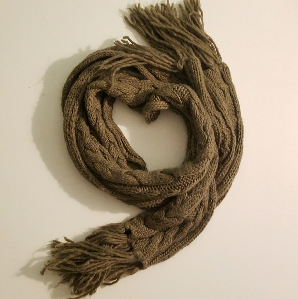 Long Cable Knit Scarf w/ Fringe